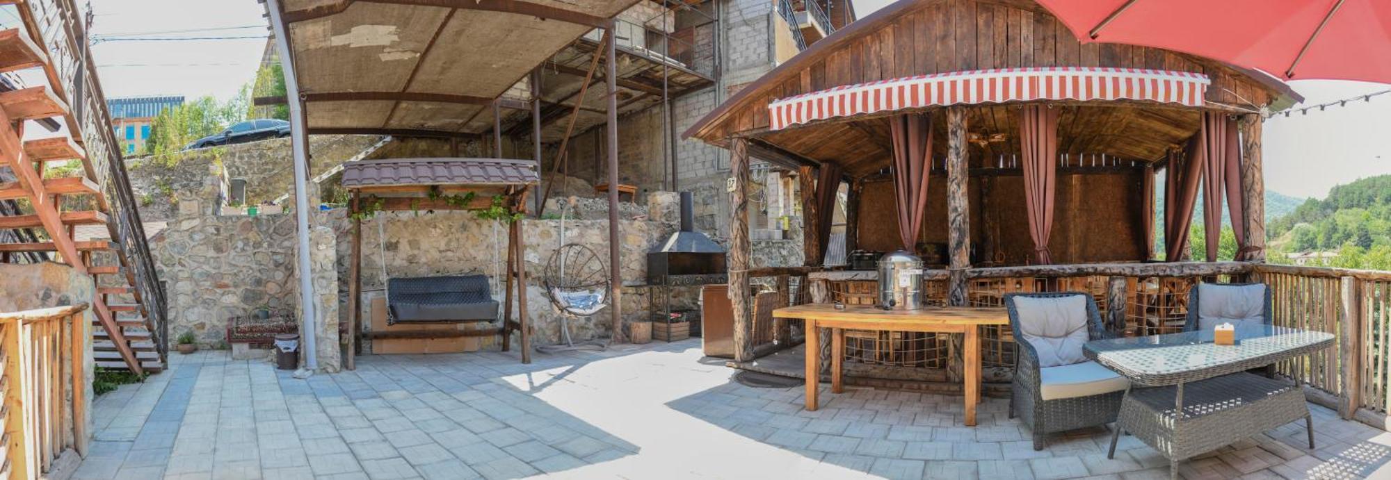Dom Adonis Hotel Dilisan Kültér fotó