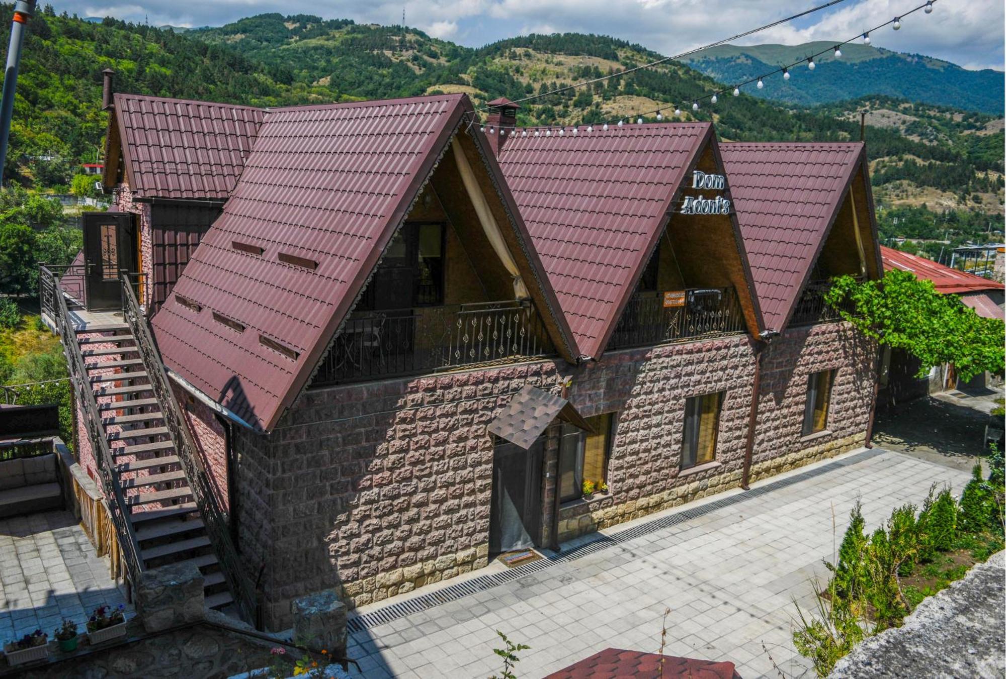 Dom Adonis Hotel Dilisan Kültér fotó
