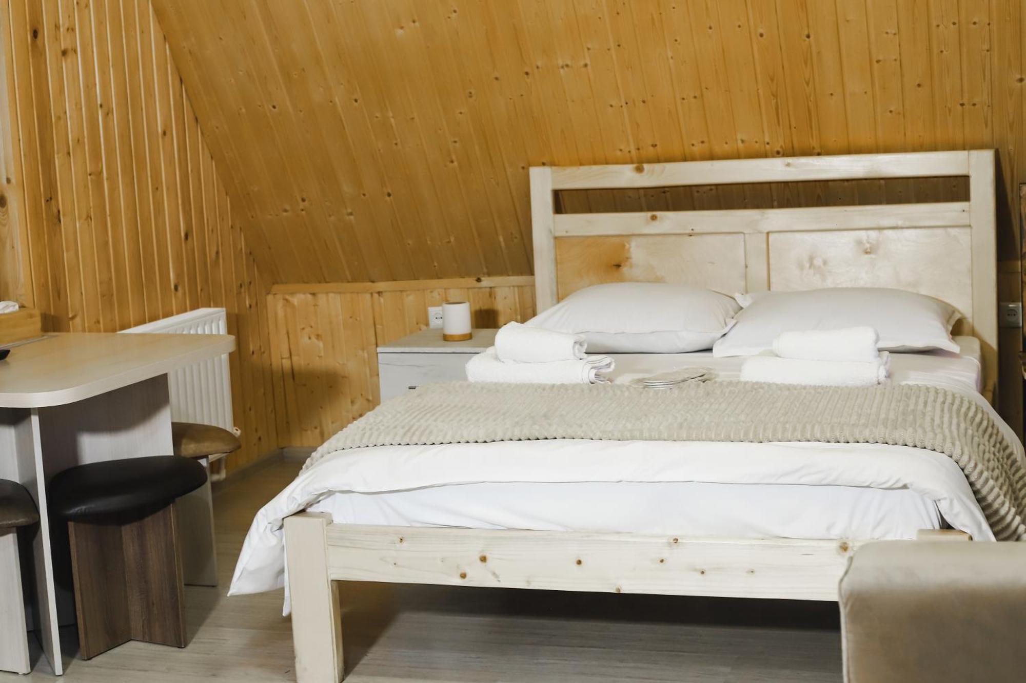 Dom Adonis Hotel Dilisan Kültér fotó