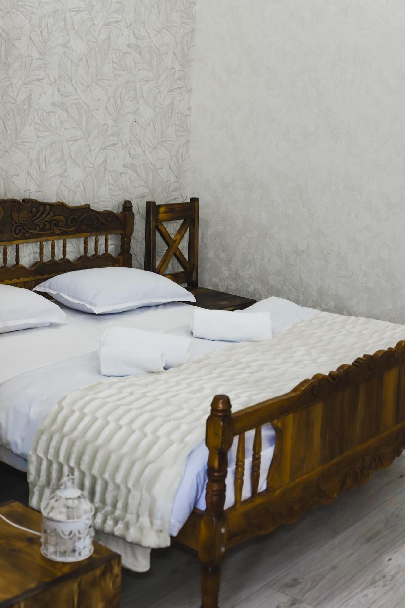 Dom Adonis Hotel Dilisan Kültér fotó