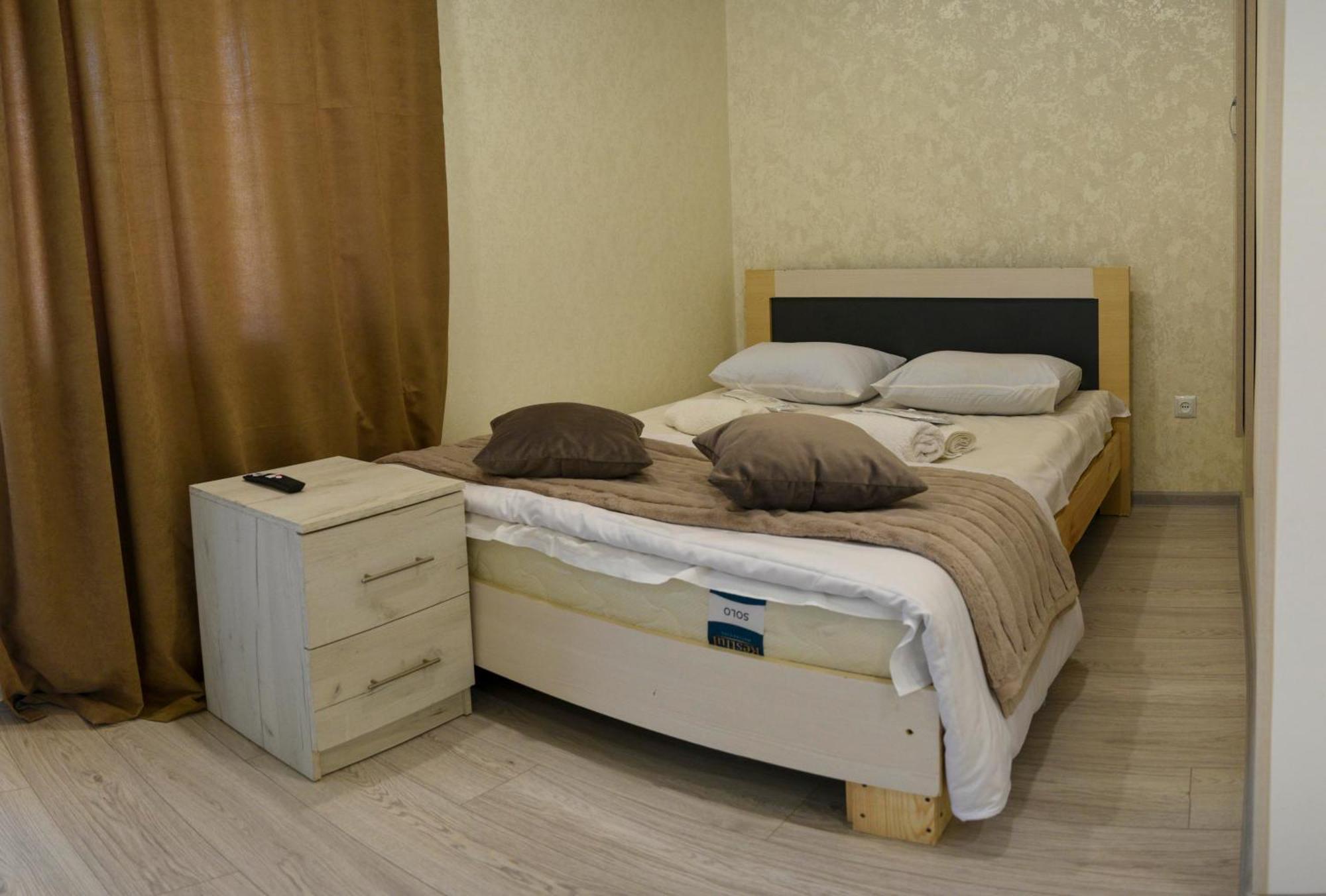 Dom Adonis Hotel Dilisan Kültér fotó